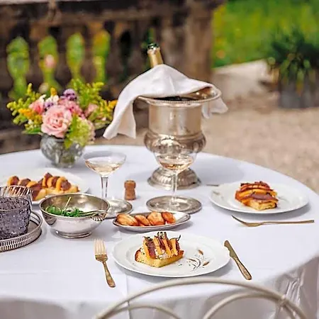 Chateau De Picheny 호텔 3*